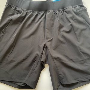 HUGE DEAL!! Perry Ellis sports shorts